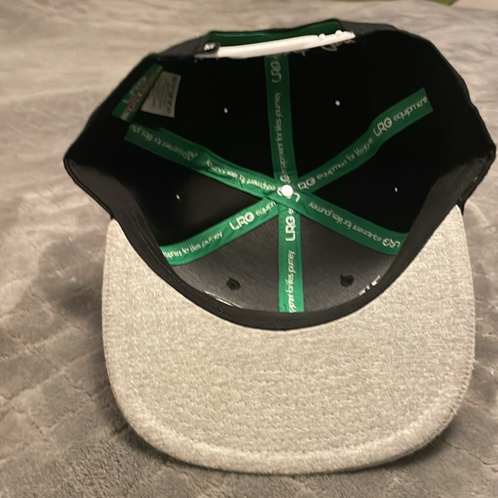LRG SnapBack hat - Picture 4 of 5